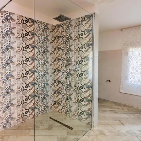 Vakantiehuis Con Piscina Al Mare Ognina