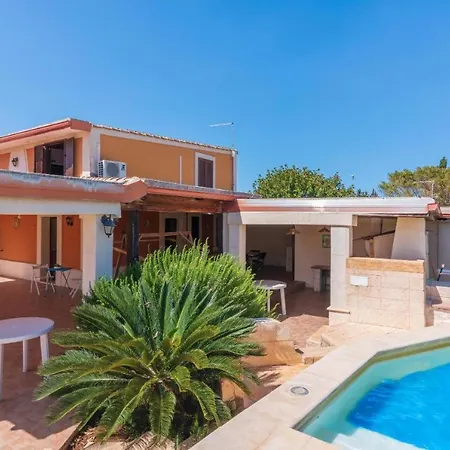 Semesterbostad Con Piscina Al Mare Ognina