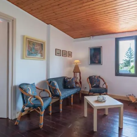 Semesterbostad Con Piscina Al Mare *