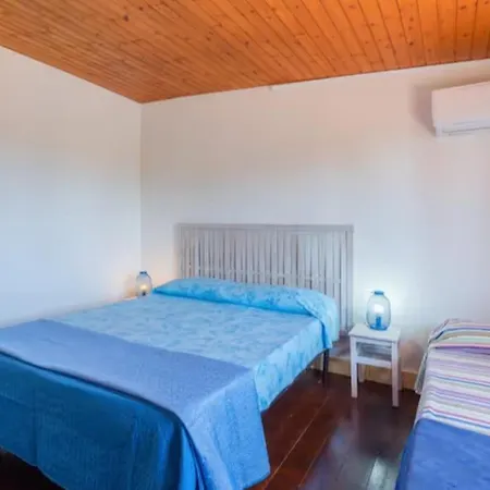 Con Piscina Al Mare Semesterbostad